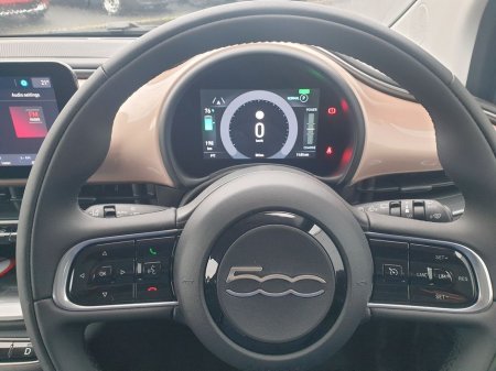 2025 Fiat 500 Icon 42kWh (320Kms WLTP Range) €19,950 thumbnail