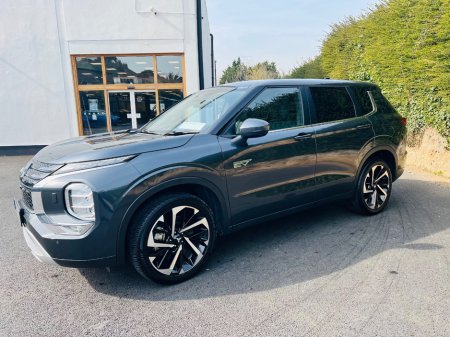 2024 Mitsubishi Outlander - thumbnail 7