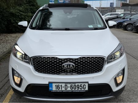2016 Kia Sorento - thumbnail 4