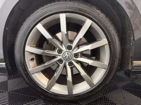 2018 Volkswagen Passat - thumbnail 21