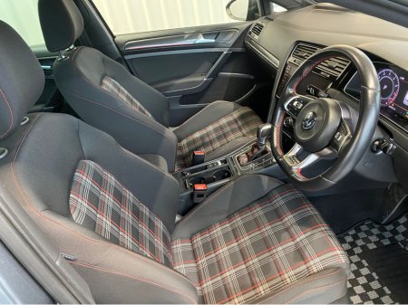 2018 Volkswagen Golf - thumbnail 8