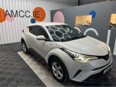 2019 Toyota C-HR €18950! 2019 TOYOTA C-HR S LED PACKAGE 1.8 AUTOMATIC / CRUISE CONTROL / REVERSE CAMERA AND MORE €18,950 thumbnail