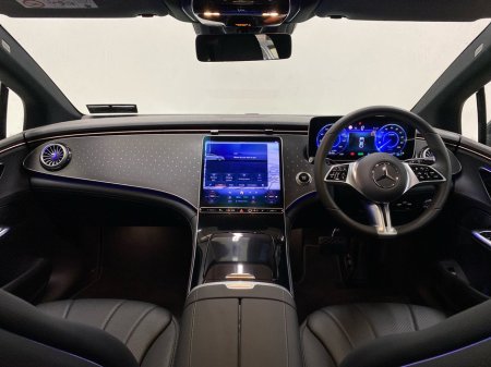 2025 Mercedes-Benz EQE - thumbnail 2