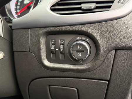 2019 Opel Astra - thumbnail 20