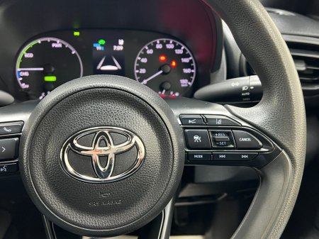 2021 Toyota Yaris - thumbnail 30