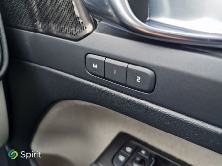 2021 Volvo XC40 - thumbnail 11