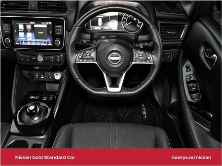 2023 Nissan Leaf - thumbnail 5