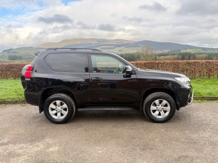 2018 Toyota Landcruiser - thumbnail 1