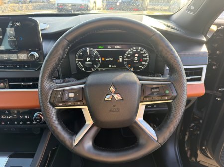 2023 Mitsubishi Outlander - thumbnail 27