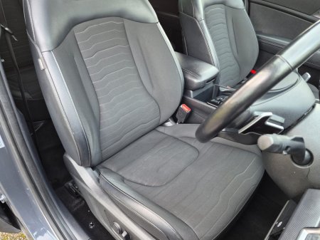 2023 Kia Sportage - thumbnail 15