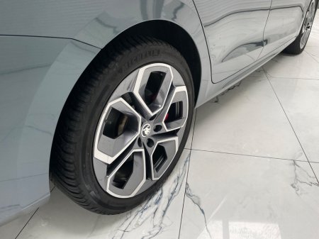 2021 Skoda Octavia - thumbnail 11