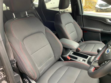 2021 Ford Kuga - thumbnail 18