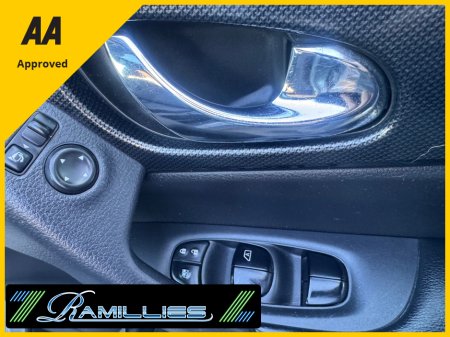 2016 Nissan X-Trail - thumbnail 15