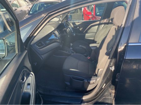2017 Kia Carens OR RONDO EX 5DR €11,900 thumbnail