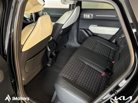 2025 Kia EV4 - thumbnail 13