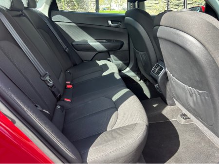 2016 Kia Optima - thumbnail 23