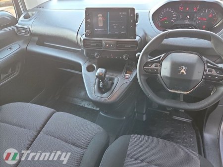 2024 Peugeot Partner - thumbnail 2