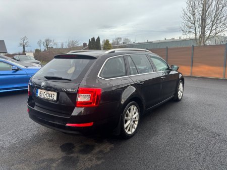 2016 Skoda Octavia COMBI STYLE 1.6TDI 90HP €11,950 thumbnail