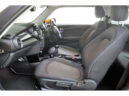 2015 MINI Hatch - thumbnail 15