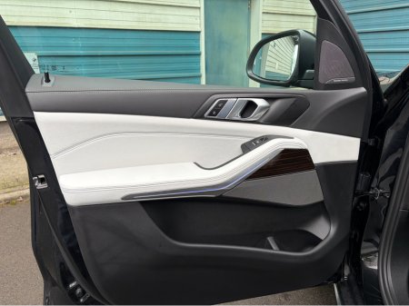 2025 BMW X5 - thumbnail 22