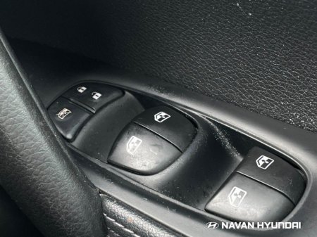 2019 Nissan Qashqai 1.5 DSL SV PREMIUM €18,450 thumbnail