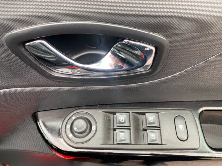 2015 Renault Captur SIGNATURE 1.5 DCI 90 20 4DR €8,500 thumbnail