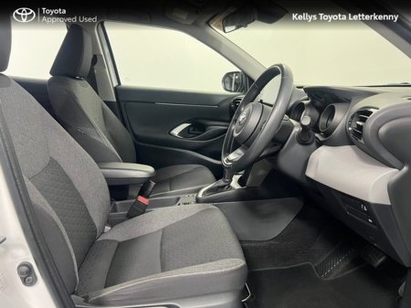 2022 Toyota Yaris Cross - thumbnail 12