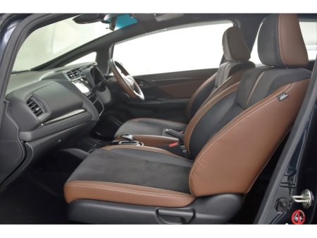 2019 Honda Fit 1.5 HYBRID *BROWN/BLACK LEATHER*REVERSE CAM* €14,990 thumbnail