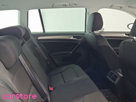 2016 Volkswagen Golf - thumbnail 10