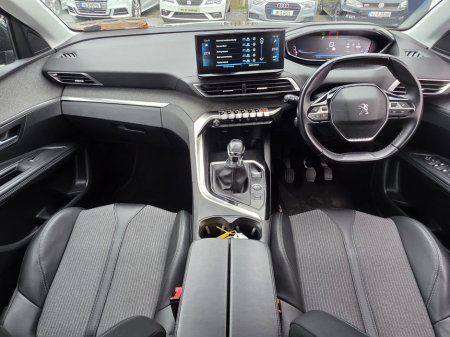 2022 Peugeot 3008 - thumbnail 8