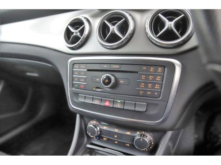 2017 Mercedes-Benz GLA Class GLA 180 *HALF LEATHER*REVERSE CAM*PARK SENSORS* €20,990 thumbnail