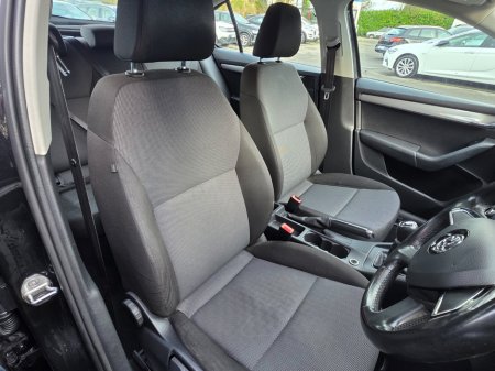 2015 Skoda Octavia 1.6 TDI CR 90BHP Active €9,950