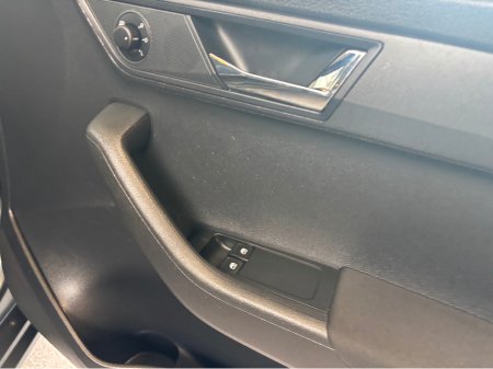 2017 Skoda Fabia - thumbnail 6