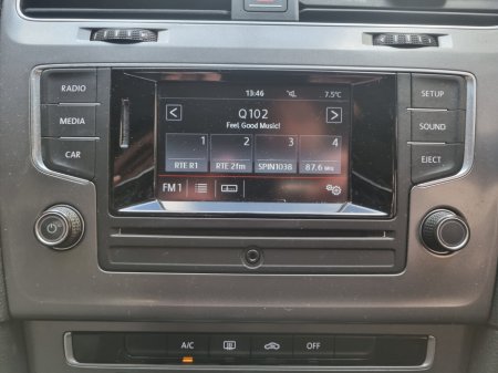 2013 Volkswagen Golf 1.6 TDI 105HP TRENDLINE €4,999 thumbnail