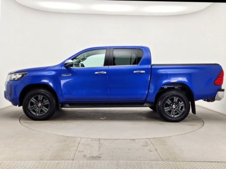 2023 Toyota Hilux D/CAB 2.8 SR5 AUTO €38,984