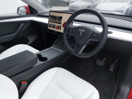 2022 Tesla Model Y Long-Range Dual Motor AWD €31,950 thumbnail