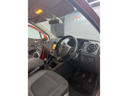 2014 Renault Captur INTENSE 1.5 DCI 90 4DR €8,950 thumbnail