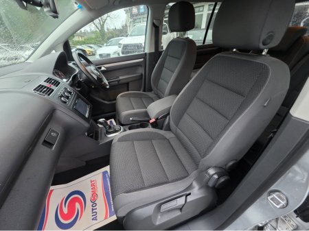 2013 Volkswagen Touran 7 SEATER FAMLY MPV 1.4 TSI AUTOMATIC - PRIVACY GLASS  - REV CAMERA - SIMI DEALER - SPECIALISING IN IMPORTS OF GERMAN AUTOMATIC HI SPEC CARS €9,950 thumbnail