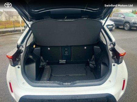 2022 Toyota Yaris Cross - thumbnail 6