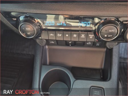 2026 Toyota Hilux - thumbnail 13