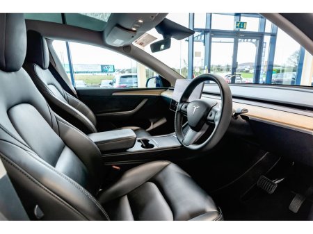 2022 Tesla Model Y E Long Range AWD €29,899 thumbnail