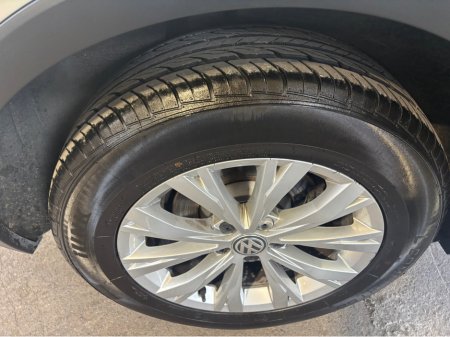 2019 Volkswagen Tiguan - thumbnail 11