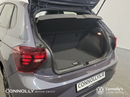 2026 Volkswagen Polo R-Line thumbnail