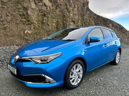2016 Toyota Auris Hybrid €13,950 thumbnail