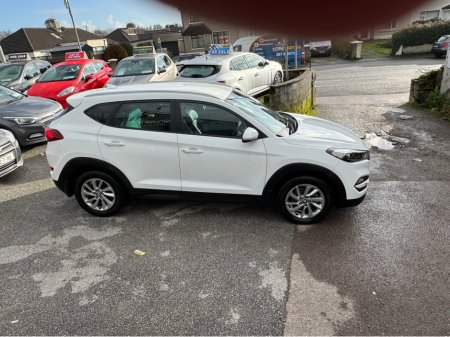 2017 Hyundai Tucson EXECUTIVE 5DR €15,200 thumbnail