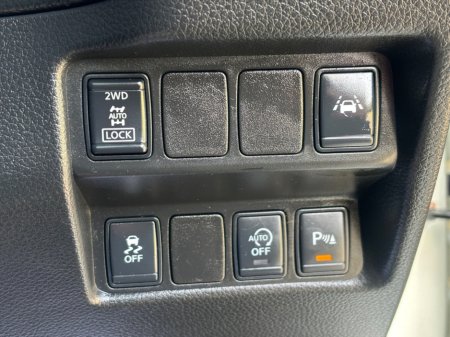 2015 Nissan Qashqai - thumbnail 16