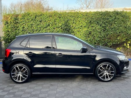 2017 Volkswagen Polo HIGHLINE R-LINE PACK 1.2 TSI // HEATED SEATS // REVERSE CAMERA // ADAPTIVE CRUISE CONTROL €14,900 thumbnail