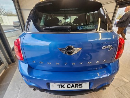 2014 MINI Countryman - view 4