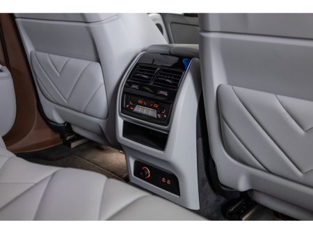 2024 BMW XM 50e €109,950 thumbnail