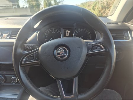 2017 Skoda Octavia - thumbnail 7